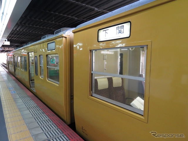 不通区間の柳井~下松間を通過する山陽本線の下関行き普通列車。