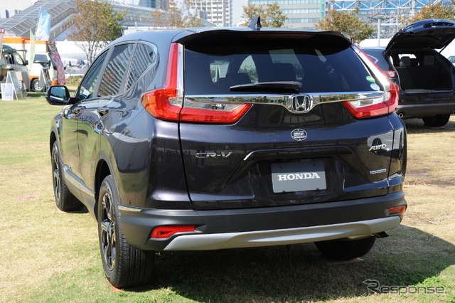 ファミリー向け:ホンダCR-V(東京モーターフェス2018、セーフティ&エコ展示)