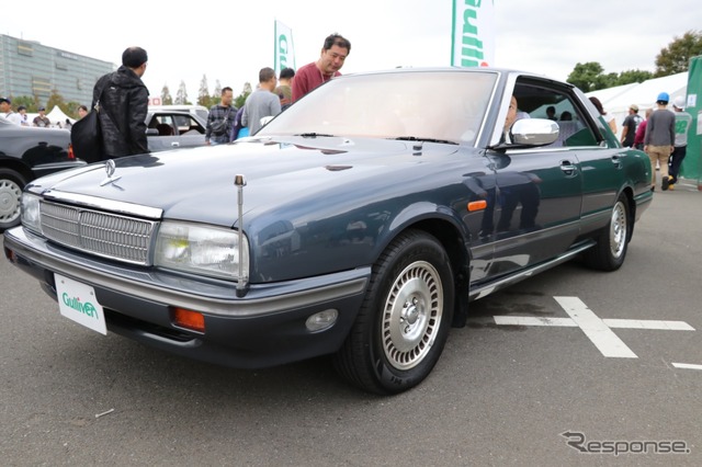 初代シーマ。セルシオよりさらに前に、全車3ナンバーボディのスタイリッシュなサルーン。