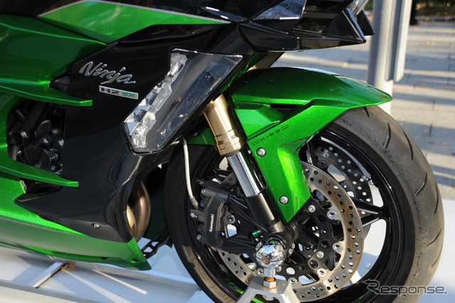 カワサキNinja H2 SX SE(東京モーターフェス2018、セーフティ&エコ展示)