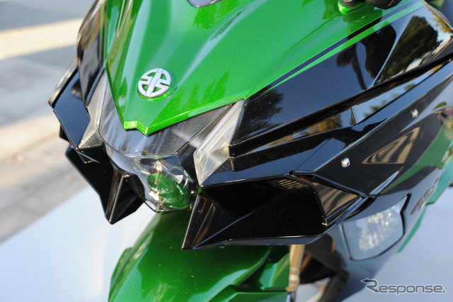 カワサキNinja H2 SX SE(東京モーターフェス2018、セーフティ&エコ展示)