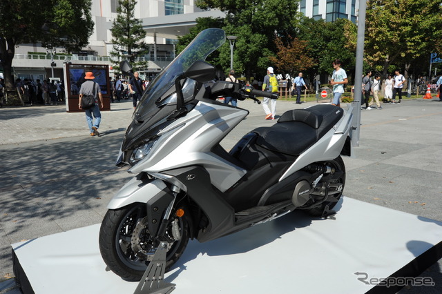 キムコAK550(東京モーターフェス2018、セーフティ&エコ展示)