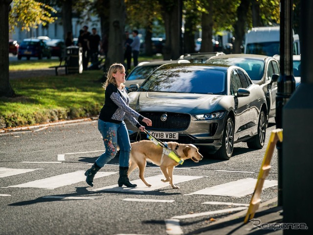 ジャガー I-PACE の人工走行音発生装置のイメージ