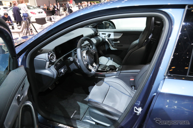 メルセデスAMG A35 4MATIC(パリモーターショー2018)
