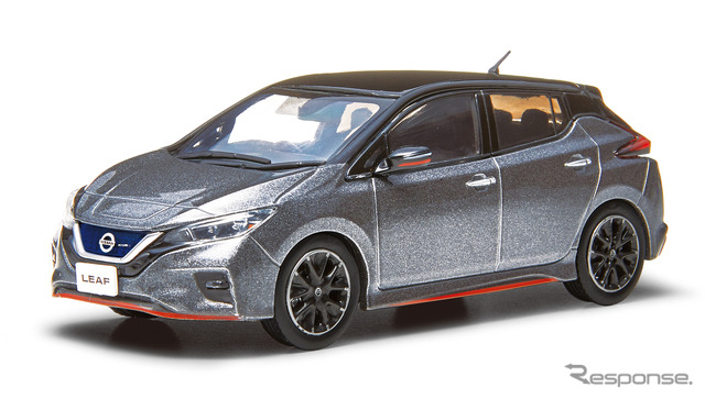 NISSAN LEAF NISMO 1/43スケールミニカー