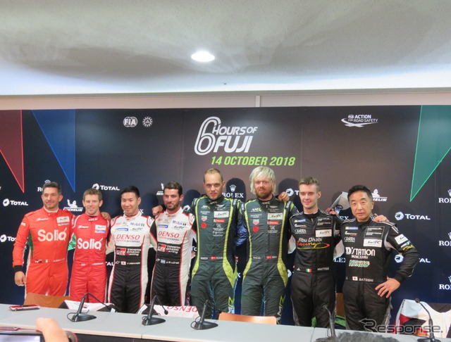 クラスポール獲得者による共同会見、右端に星野敏(予選直後なので、LMP1クラスは暫定ポールだった#7 可夢偉&ロペスが出席)。