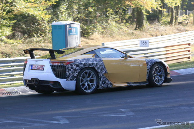 レクサス LFA をベースとしたプロトタイプがニュルブルクリンクを走行（スクープ写真）