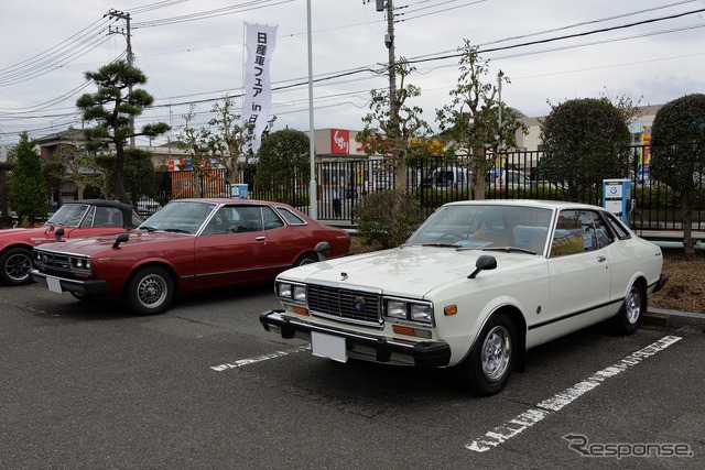 ダットサン ブルーバードHT 2000G6(右)、同1800SSS(左)