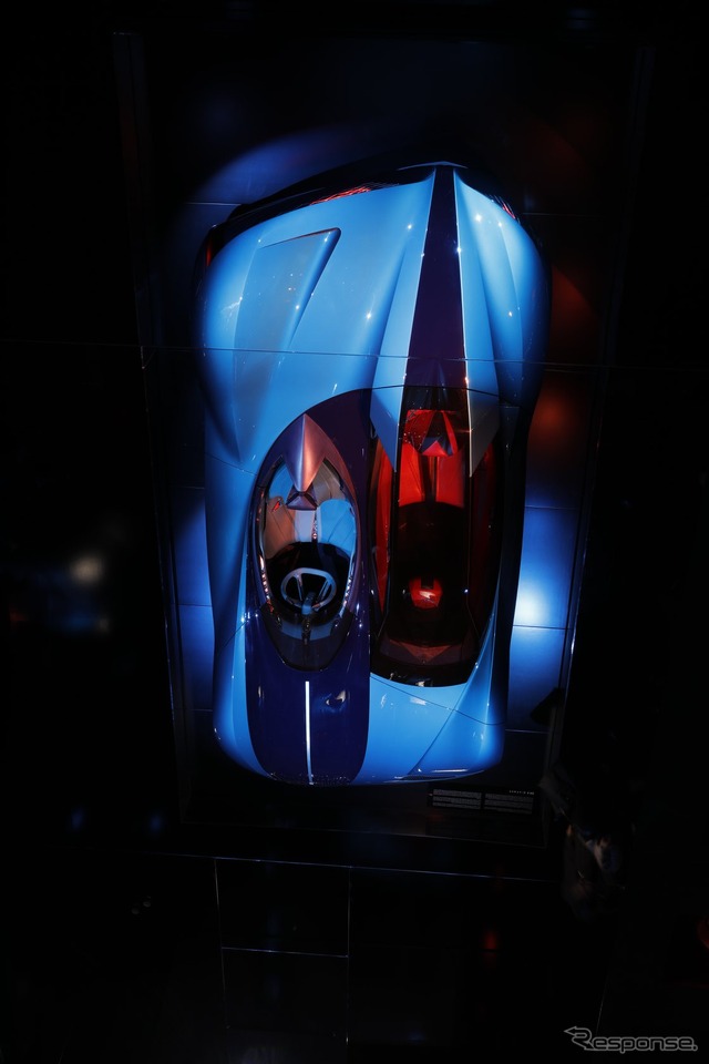 DS の X E-Tense(パリモーターショー2018)