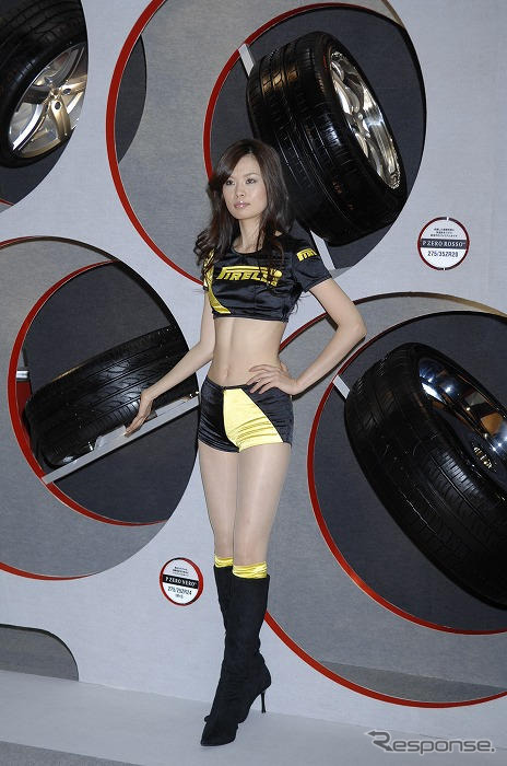 【東京モーターショー07】コンパニオン写真蔵…ピレリ