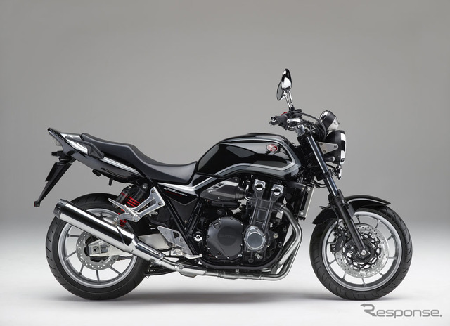 ホンダ CB1300 スーパーフォア（ダークネスブラックメタリック）