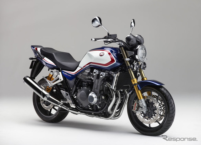 ホンダ CB1300 スーパーフォアSP（パールホークスアイブルー）