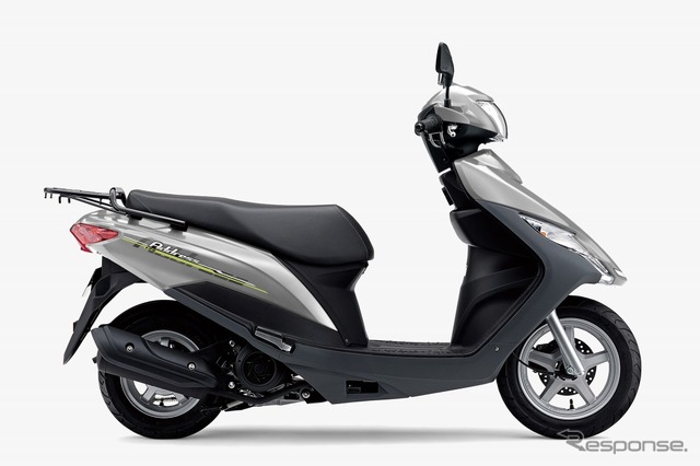 スズキ アドレス125(ウォームシルバーメタリック)