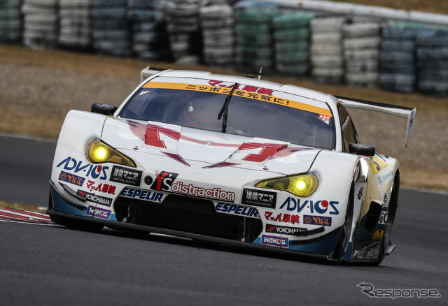 GT300クラス予選3位の#5 TEAM MACH。