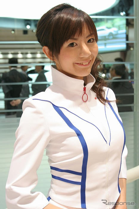 【東京モーターショー07】コンパニオン写真蔵…スズキ 四輪 その10