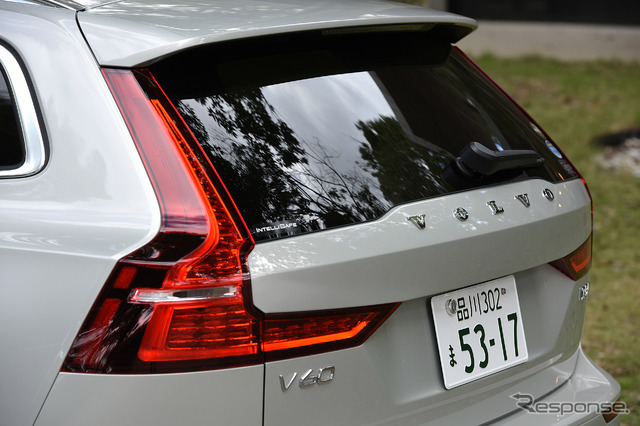 ボルボ V60 T5 Inscription