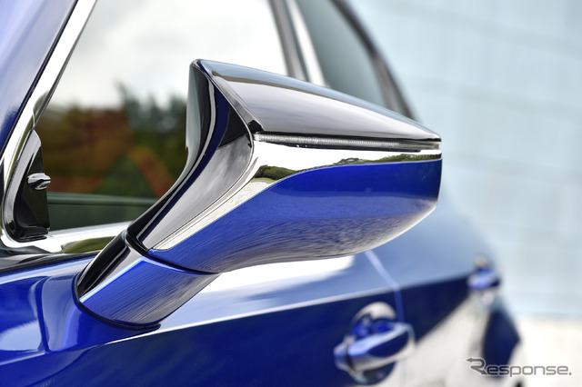 レクサス ES 新型(ES300h F SPORT)