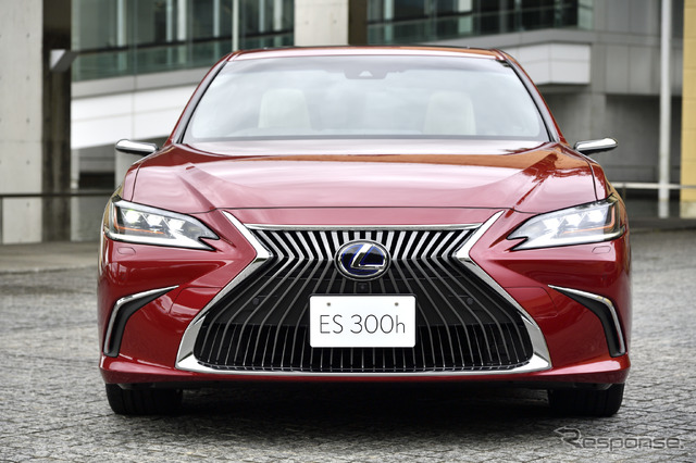 レクサス ES 新型(ES300h)