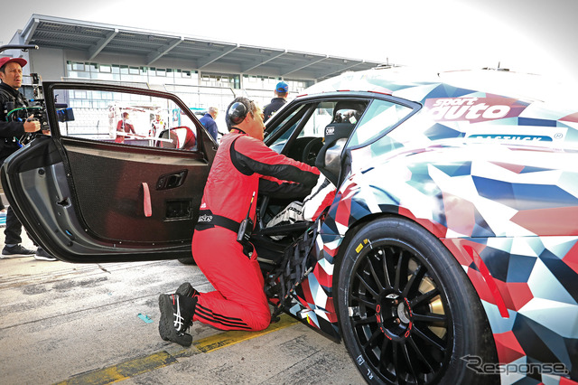 VLN耐久選手権を走った「GAZOO Racing A90」(トヨタ スープラ 新型)
