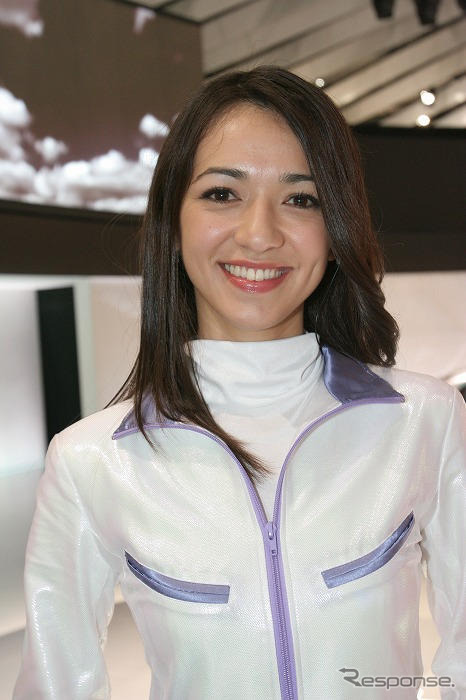 【東京モーターショー07】コンパニオン写真蔵…日産 その3