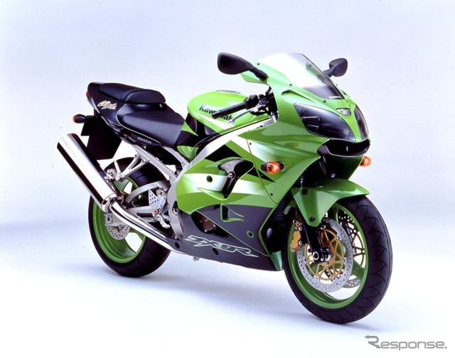 【東京ショー2001 MC出品車】だから進化は止まらない!! カワサキ『NINJA ZX-9R』