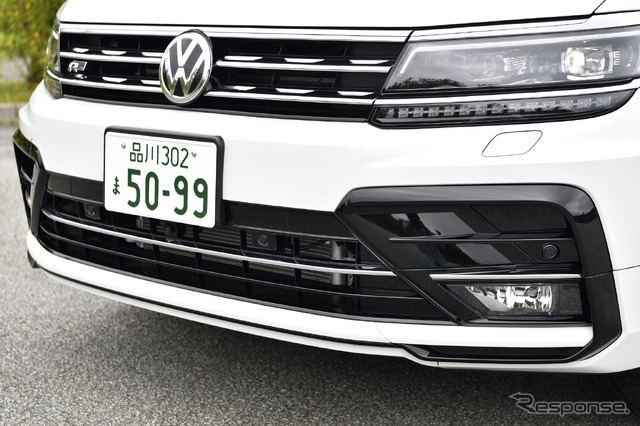 VW ティグアンTDI 4モーション R-ライン（Tiguan TDI 4MOTION R-LINE）