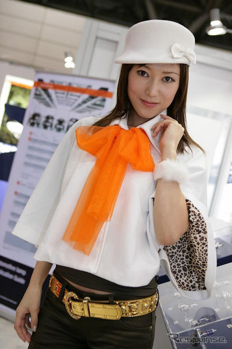 【東京モーターショー07】コンパニオン写真蔵…OSRAM