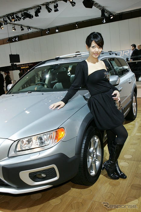 【東京モーターショー07】コンパニオン写真蔵…ボルボ その6