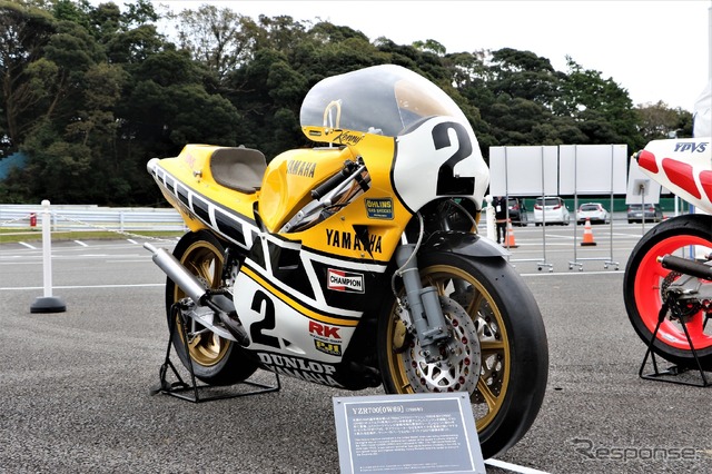 ヤマハ YZR700 OW69