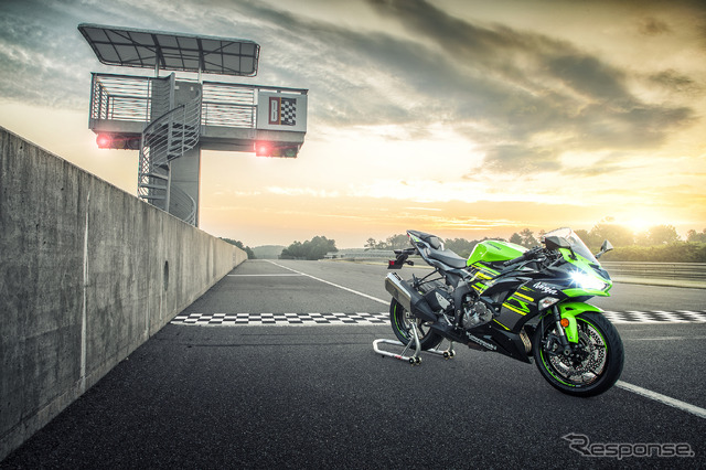 カワサキ Ninja ZX-6R