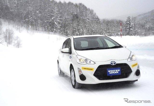 ダンロップ ウインターマックス02 氷上&雪上試乗