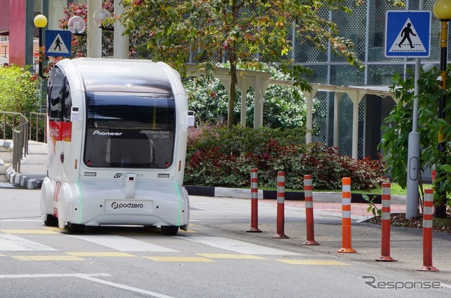パイオニア製「3D-LiDARセンサー」が搭載された自動運転シャトルバス(Ngee Ann Polytechnic構内での自動運転実証実験)