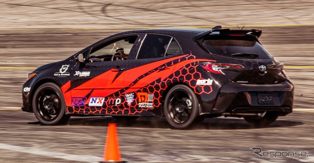新型トヨタ・カローラ・ハッチバック(カローラ・スポーツ)の「SOCAL KUSTOMZ」仕様車