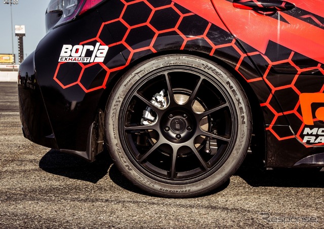 新型トヨタ・カローラ・ハッチバック(カローラ・スポーツ)の「SOCAL KUSTOMZ」仕様車