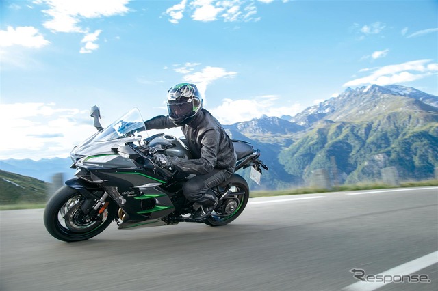 カワサキ Ninja H2 SX SE+