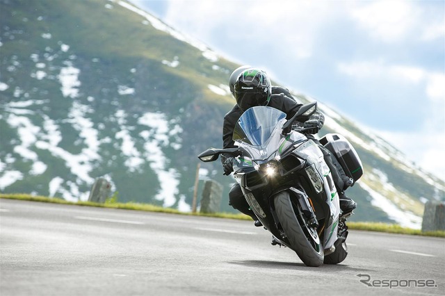 カワサキ Ninja H2 SX SE+