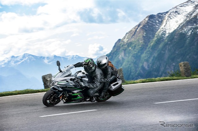 カワサキ Ninja H2 SX SE+