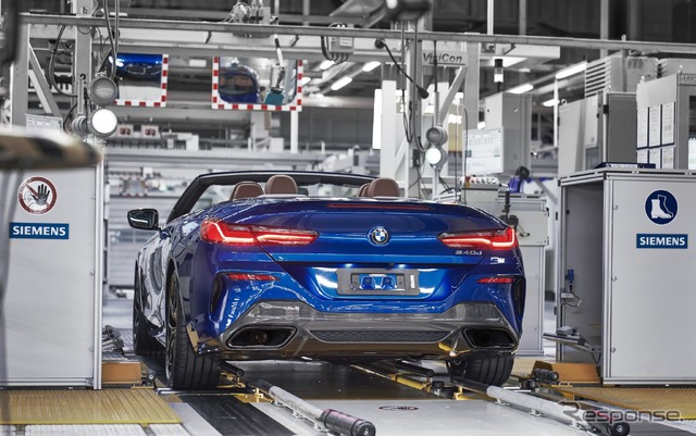 BMW 8シリーズ カブリオレ 新型の量産第一号車