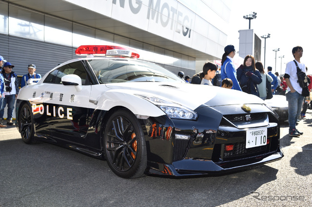 日産GT-Rのパトカー