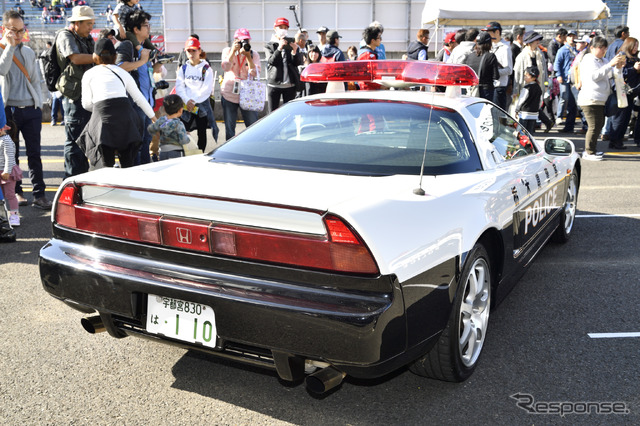 ホンダNSXのパトカー