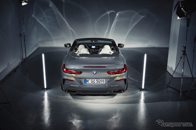 BMW 8シリーズカブリオレ(M850i xDrive)