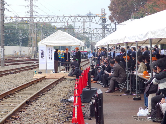 訪日外国人対応。池袋駅を想定。