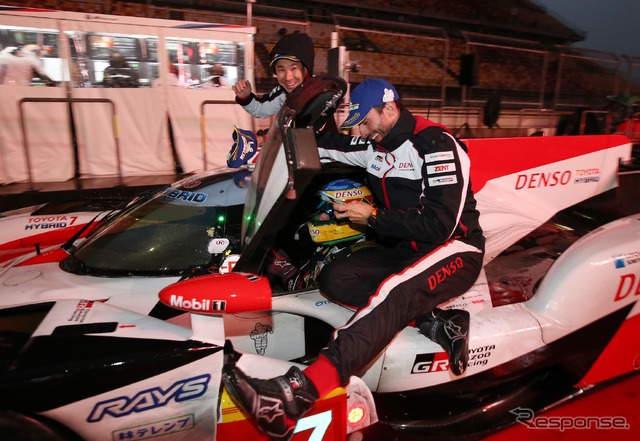 小林可夢偉らの#7 トヨタが優勝を飾り凱旋。