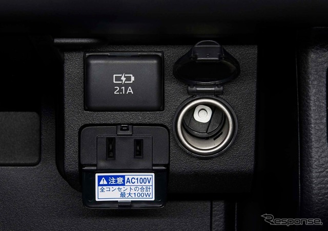 トヨタ・プロボックス/サクシード、アクセサリーソケット＆アクセサリーコンセント＆充電用USB端子