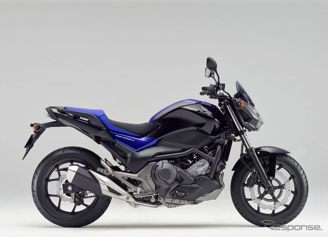 ホンダ NC750S DCT グラファイトブラック(ツートーン)