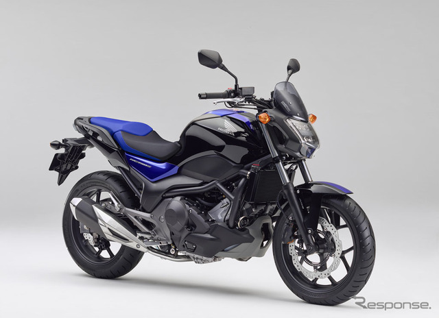 ホンダ NC750S DCT グラファイトブラック(ツートーン)