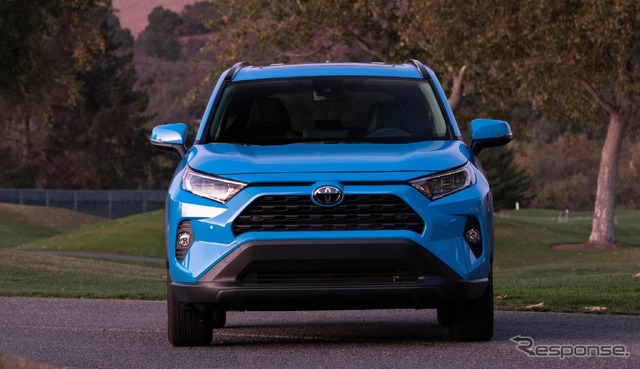 トヨタRAV4新型（米国仕様）