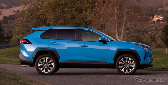 トヨタRAV4新型（米国仕様）