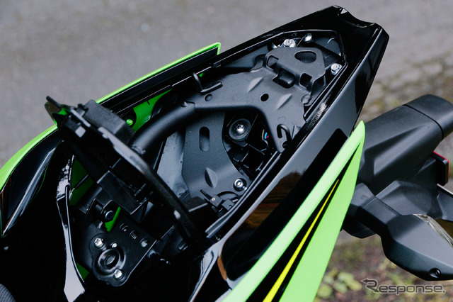 カワサキ Ninja400