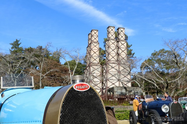 世界遺産の韮山反射炉とブガッティ T35A